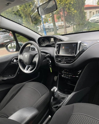 Peugeot 208 cena 35900 przebieg: 123000, rok produkcji 2017 z Dobczyce małe 562